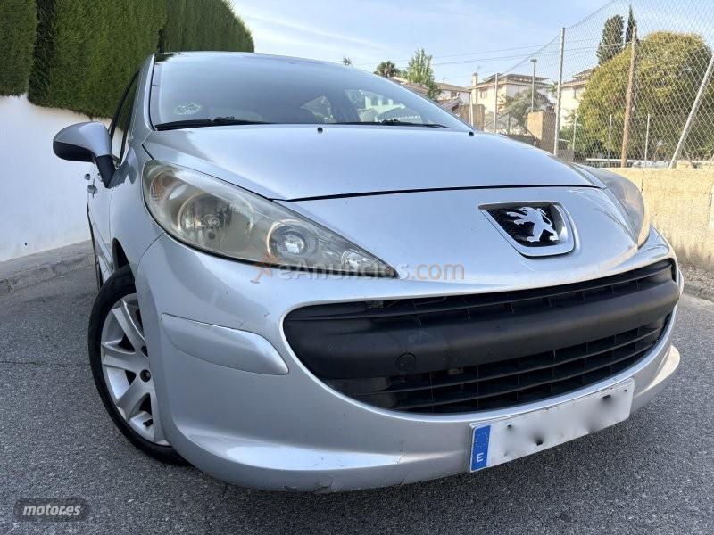 Peugeot 207 1.4 URBAN HDI LLANTAS-KLIMA AC-AIRBAGS de 2009 con 297.000 Km por 2.500 EUR. en Granada