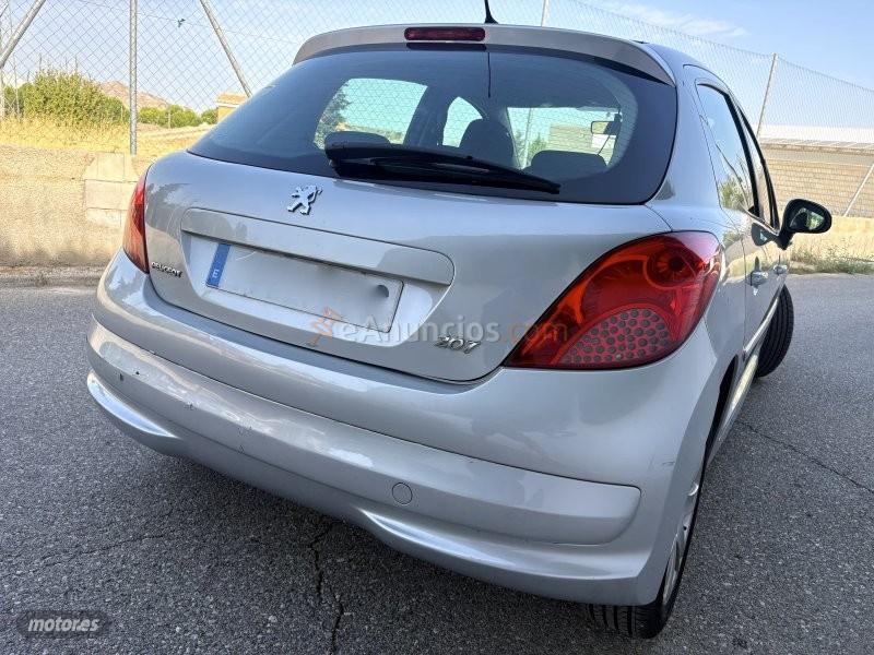 Peugeot 207 1.4 URBAN HDI LLANTAS-KLIMA AC-AIRBAGS de 2009 con 297.000 Km por 2.500 EUR. en Granada