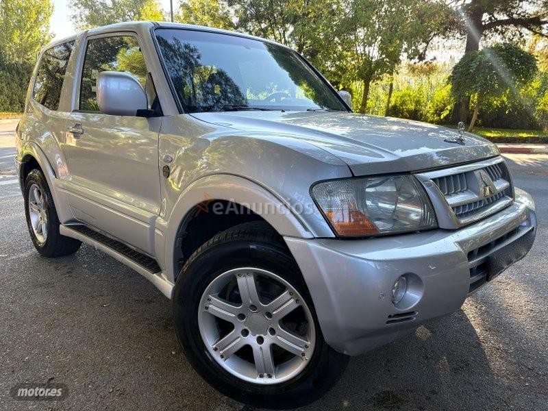Mitsubishi Montero 3.2 DID KAYTEKI PIEL NAVI COMAND TV-KLIMATIZADOR-LLA19 de 2004 con 270.000 Km por 11.700 EUR. en Granada