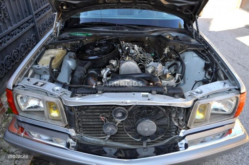 Mercedes Clase S W126 300TD AMERICANO-PIEL-KLIMA-ELEGANCE-AUT de 1983 con 107.000 Km por 19.700 EUR. en Granada