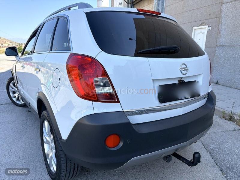 Opel Antara 2.2 CDTI 4X4 PIEL-BIXENON-NAVI DVD-TECHO CRISTAL-FULL de 2013 con 139.000 Km por 8.900 EUR. en Granada
