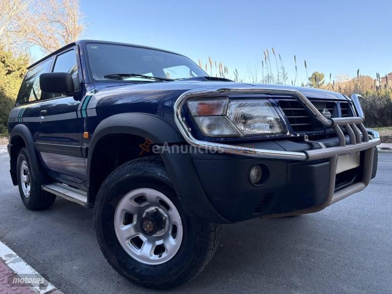 Nissan Patrol GR 2.8 TD INTERCOOLER SAFARI-LLANTAS.4X4-KLIMA DEFENSAS ES de 1999 con 120.000 Km por 15.700 EUR. en Granada