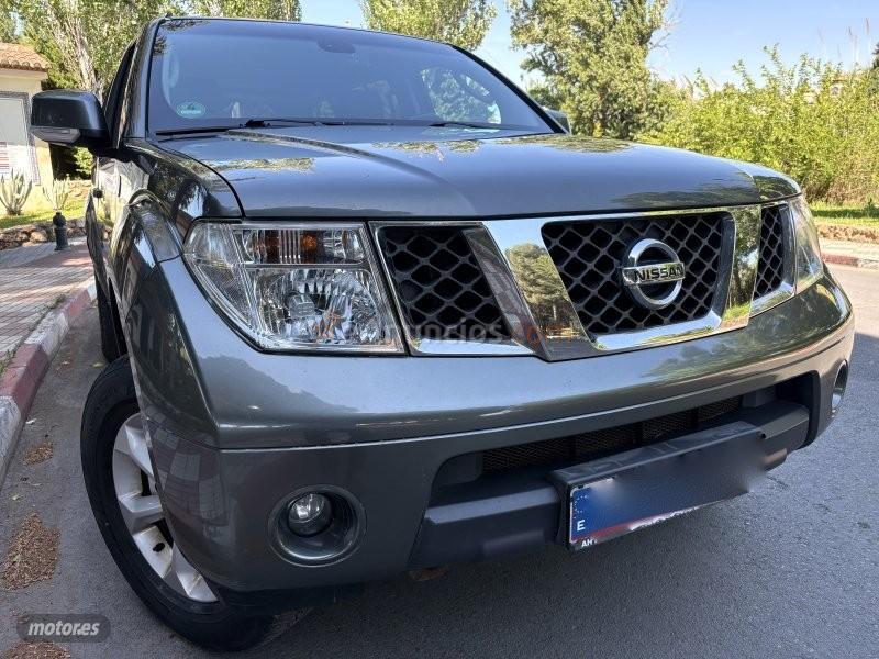 Nissan Pathfinder 2.5 TDI 4X4 NAVI COMAND CAM TV-KLIMATIZADOR-LLANTAS 4X4 de 2008 con 197.000 Km por 12.700 EUR. en Granada