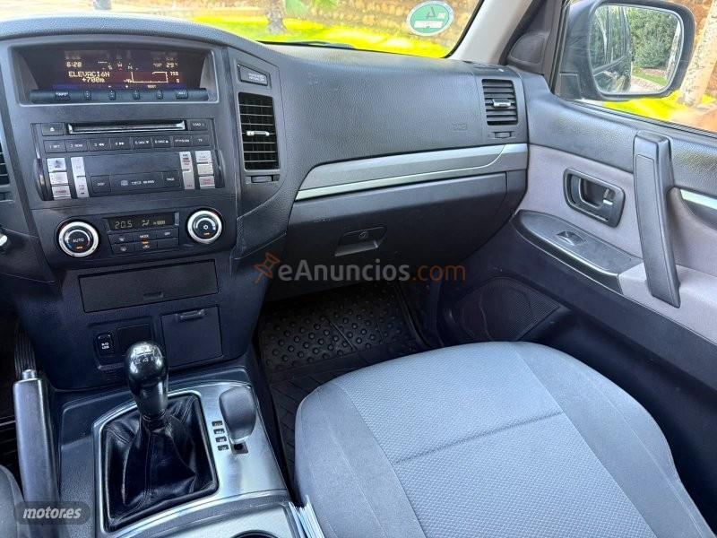 Mitsubishi Montero 3.2 DID L 4X4 REDUCTORAS-KLIMATIZADOR-LLANTAS-cam tv de 2011 con 249.000 Km por 15.900 EUR. en Granada