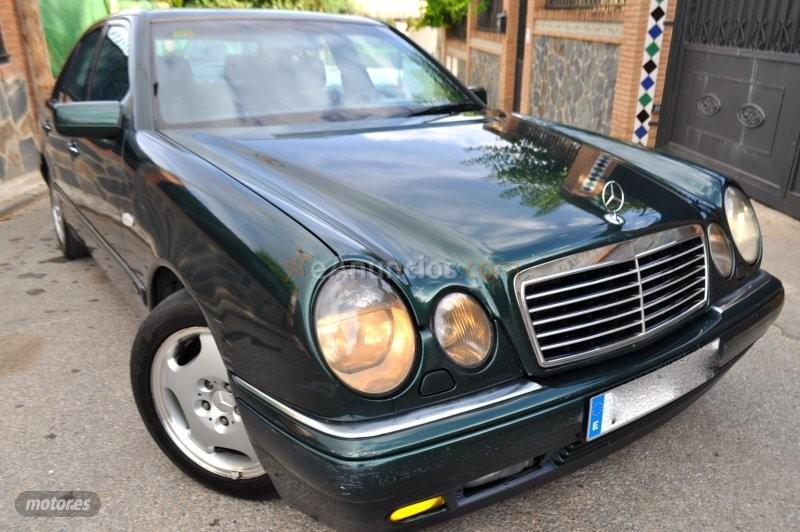 Mercedes Clase E E 300. TURBO DIESEL AVANTGARDE XENON KLIMA de 1998 con 420.000 Km por 4.300 EUR. en Granada