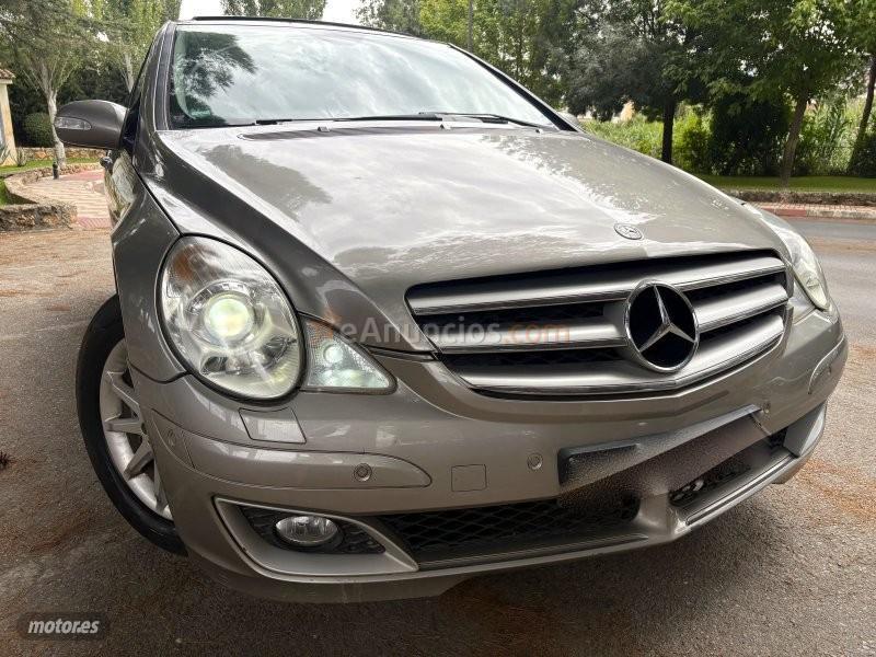 Mercedes Clase R 320 CDI V6 4MATIC-PANORAMICO-NAVI DVD-FULL de 2007 con 237.000 Km por 6.900 EUR. en Granada