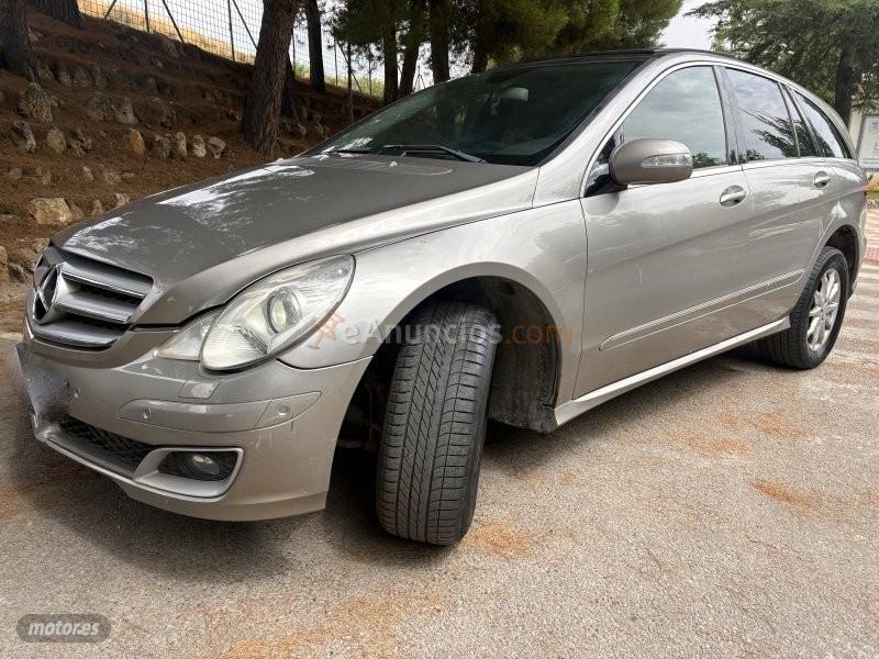 Mercedes Clase R 320 CDI V6 4MATIC-PANORAMICO-NAVI DVD-FULL de 2007 con 237.000 Km por 6.900 EUR. en Granada