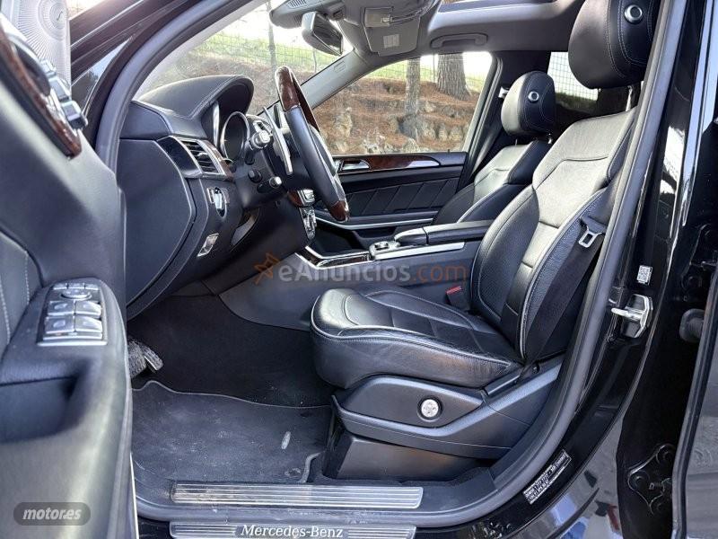 Mercedes Clase GLS 350D AMG 4MATIC-DESIGNO-PIEL-PANORAMICO-CAR PLAY de 2015 con 187.000 Km por 32.700 EUR. en Granada