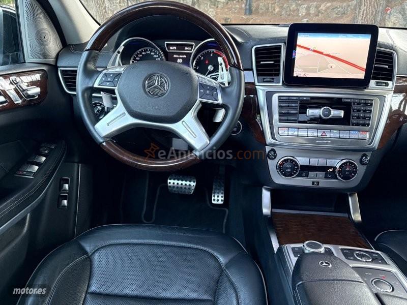 Mercedes Clase GLS 350D AMG 4MATIC-DESIGNO-PIEL-PANORAMICO-CAR PLAY de 2015 con 187.000 Km por 32.700 EUR. en Granada