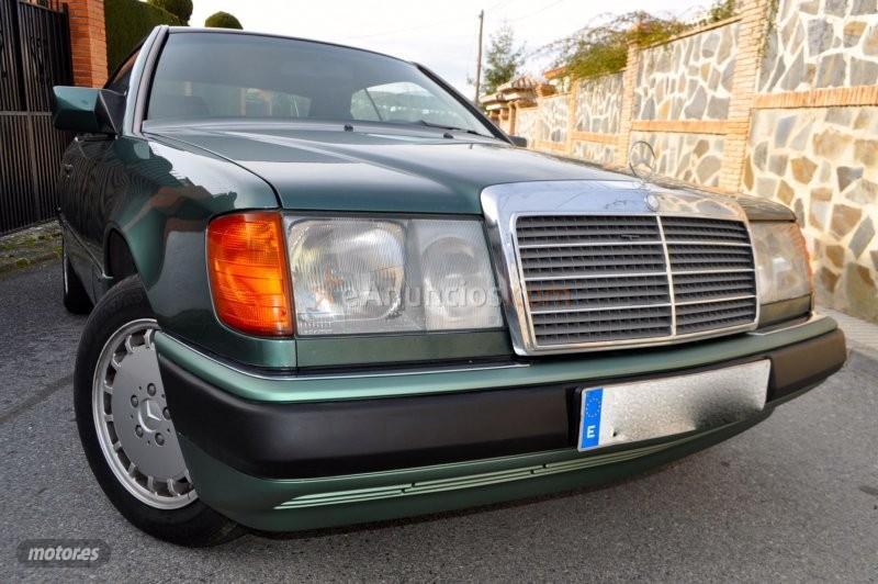 Mercedes Clase E 220 coupe elegance de 1994 con 257.000 Km por 10.700 EUR. en Granada
