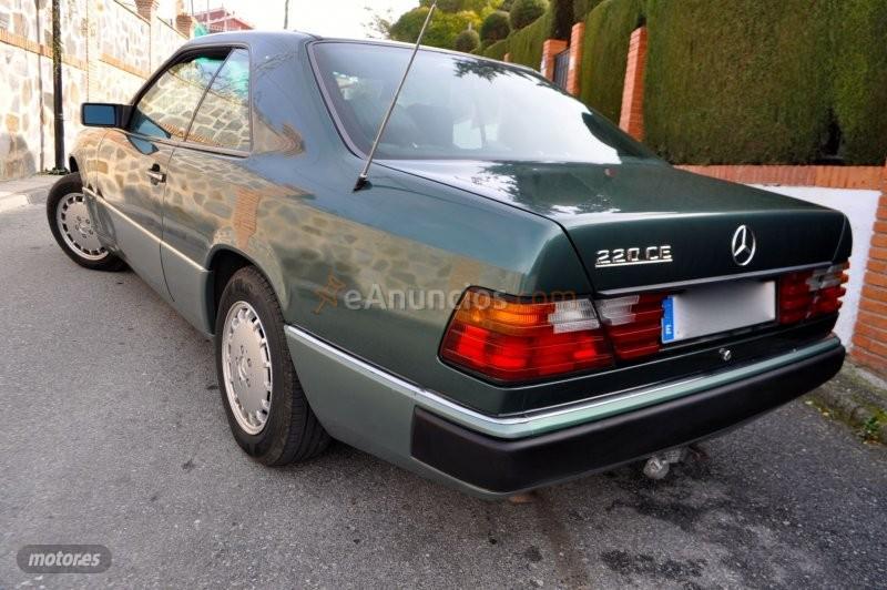 Mercedes Clase E 220 coupe elegance de 1994 con 257.000 Km por 10.700 EUR. en Granada