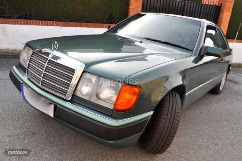 Mercedes Clase E 220 coupe elegance de 1994 con 257.000 Km por 10.700 EUR. en Granada