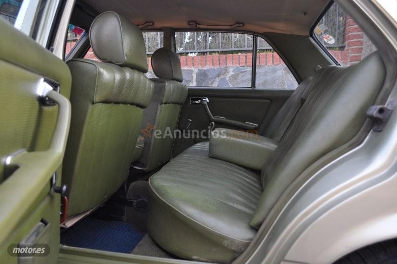 Mercedes Clase E 300d aut piel-klima-tempomat-becker de 1979 con 209.000 Km por 9.500 EUR. en Granada