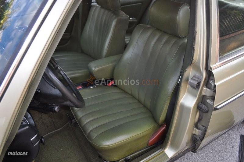 Mercedes Clase E 300d aut piel-klima-tempomat-becker de 1979 con 209.000 Km por 9.500 EUR. en Granada