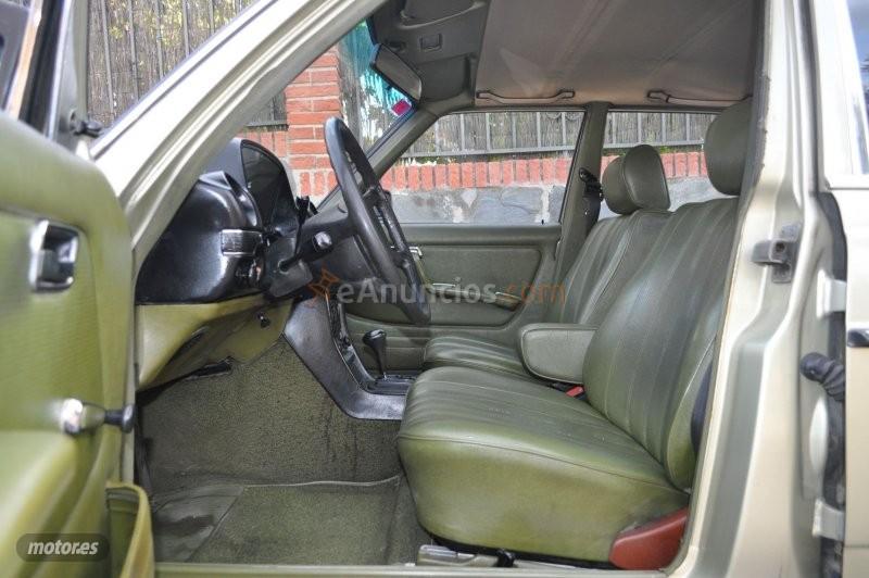 Mercedes Clase E 300d aut piel-klima-tempomat-becker de 1979 con 209.000 Km por 9.500 EUR. en Granada