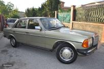 Mercedes Clase E 300d aut piel-klima-tempomat-becker de 1979 con 209.000 Km por 9.500 EUR. en Granada
