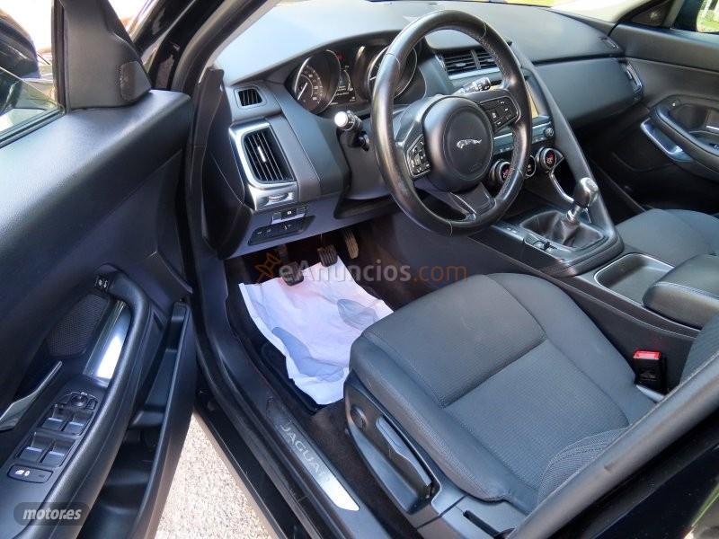 Jaguar E-Pace 2.0D SPORT EDITION de 2019 con 170.000 Km por 17.000 EUR. en Granada