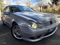 Mercedes Clase C C 30 CDI AMG PIEL-BIXENON-PANORAMICO-HARMAN-KLIMA de 2004 con 10.000 Km por 13.700 EUR. en Granada