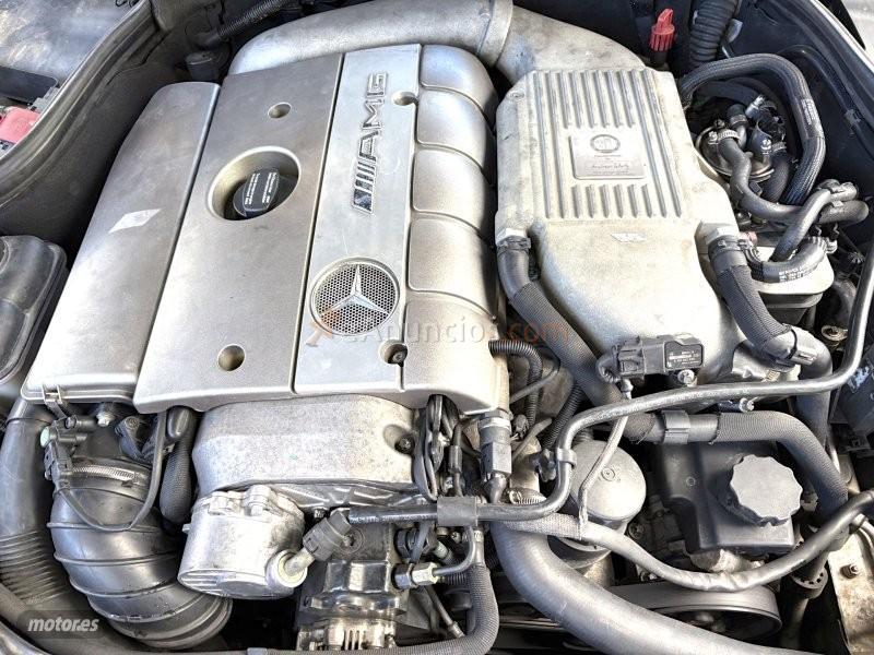 Mercedes Clase C C 30 CDI AMG PIEL-BIXENON-PANORAMICO-HARMAN-KLIMA de 2004 con 10.000 Km por 13.700 EUR. en Granada
