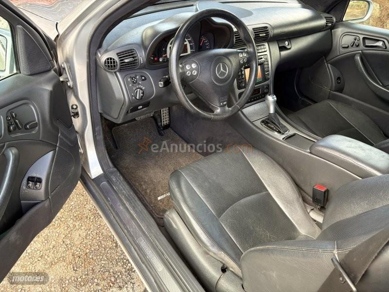 Mercedes Clase C C 30 CDI AMG PIEL-BIXENON-PANORAMICO-HARMAN-KLIMA de 2004 con 10.000 Km por 13.700 EUR. en Granada
