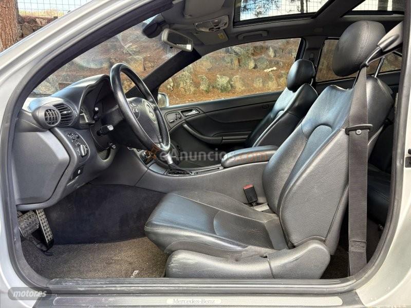 Mercedes Clase C C 30 CDI AMG PIEL-BIXENON-PANORAMICO-HARMAN-KLIMA de 2004 con 10.000 Km por 13.700 EUR. en Granada