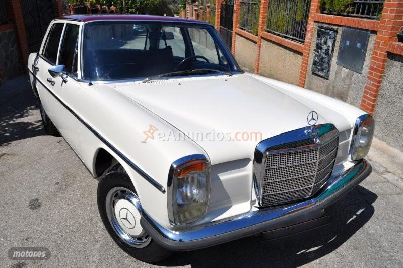Mercedes 220 220D W115 8 COLECCIONISTA de 1979 con 80.000 Km por 23.700 EUR. en Granada