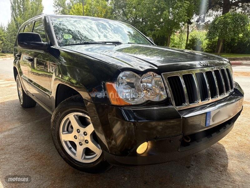 Jeep Grand Cherokee 3.0 CRD V6 4X4 QUADRA DRIVE-KLIMA-NAVI CARPLAY CAM de 2011 con 302.000 Km por 8.500 EUR. en Granada