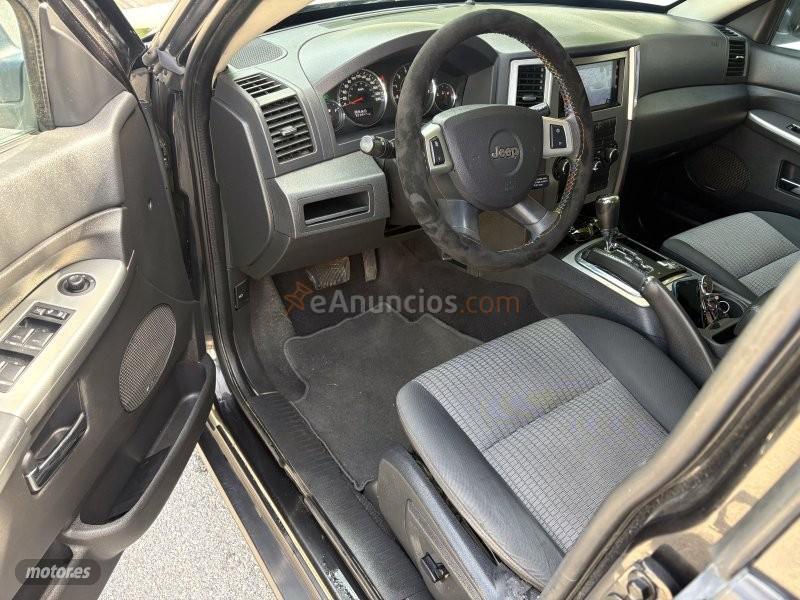 Jeep Grand Cherokee 3.0 CRD V6 4X4 QUADRA DRIVE-KLIMA-NAVI CARPLAY CAM de 2011 con 302.000 Km por 8.500 EUR. en Granada