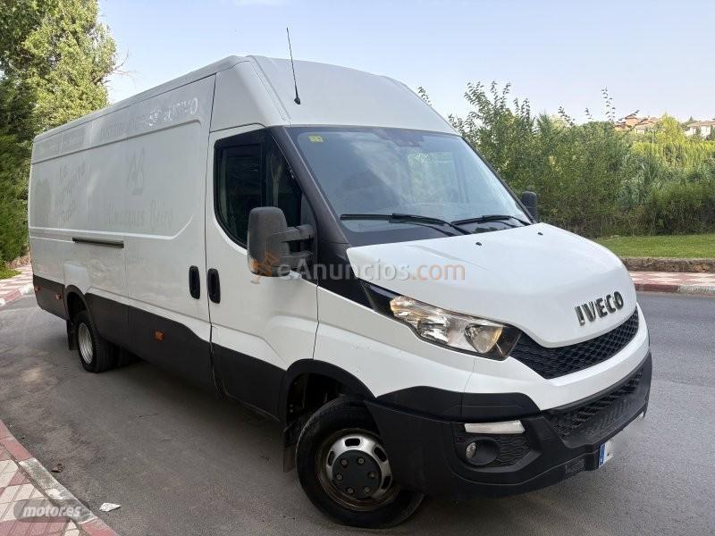 Iveco Daily 3.0d MAXI L ALTA XXL RUEDAS GEMELAS KLIMATIZADOR AC de 2016 con 250.000 Km por 16.900 EUR. en Granada