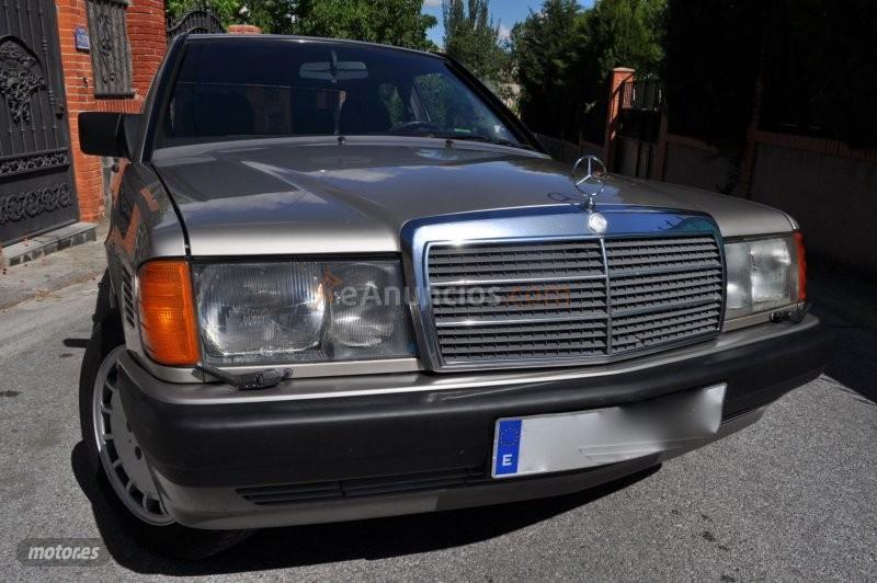 Mercedes 190 2.5 turbo diesel aut techo de 1990 con 199.000 Km por 10.700 EUR. en Granada