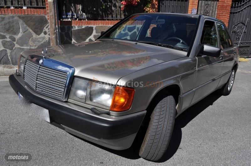 Mercedes 190 2.5 turbo diesel aut techo de 1990 con 199.000 Km por 10.700 EUR. en Granada