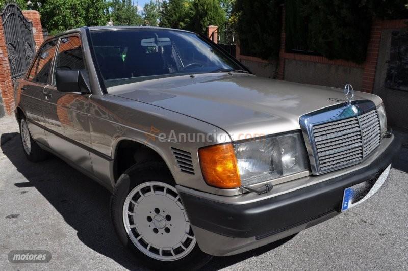 Mercedes 190 2.5 turbo diesel aut techo de 1990 con 199.000 Km por 10.700 EUR. en Granada