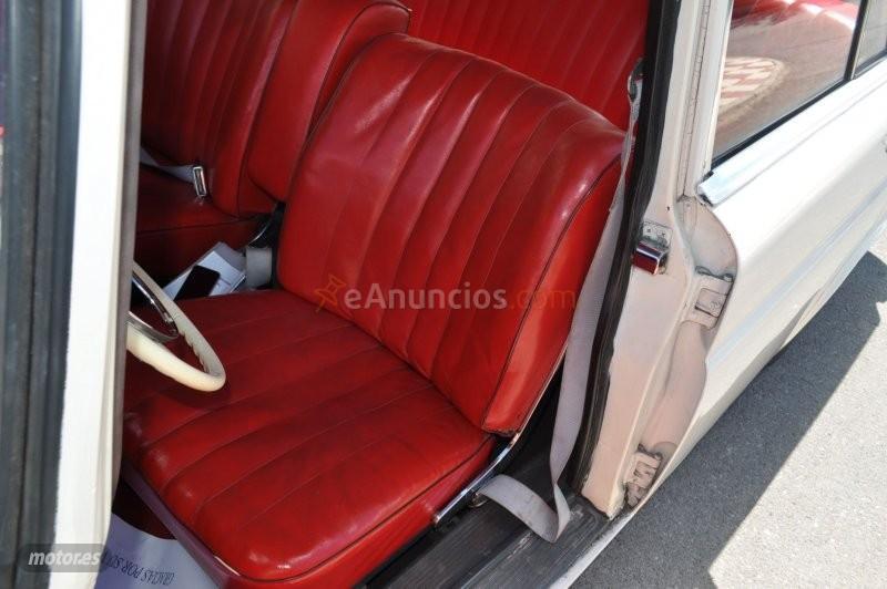 Mercedes 200 d colas w110 de 1972 con 111.000 Km por 27.700 EUR. en Granada