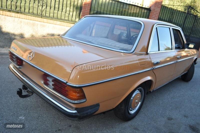 Mercedes 300 w 123 d piel naranja de 1979 con 126.000 Km por 9.500 EUR. en Granada