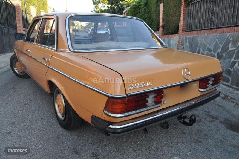 Mercedes 300 w 123 d piel naranja de 1979 con 126.000 Km por 9.500 EUR. en Granada