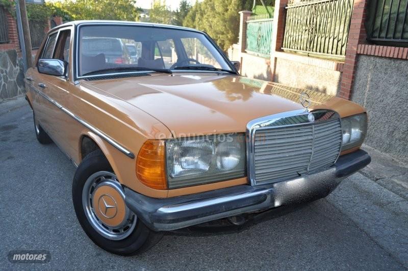 Mercedes 300 w 123 d piel naranja de 1979 con 126.000 Km por 9.500 EUR. en Granada