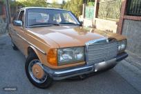 Mercedes 300 w 123 d piel naranja de 1979 con 126.000 Km por 9.500 EUR. en Granada