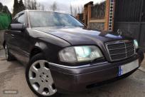 Mercedes Clase C 250D ELEGANCE-PIEL-KLIMA-TECHO ELECTRICO-LLA-XENON de 1993 con 227.000 Km por 6.700 EUR. en Granada