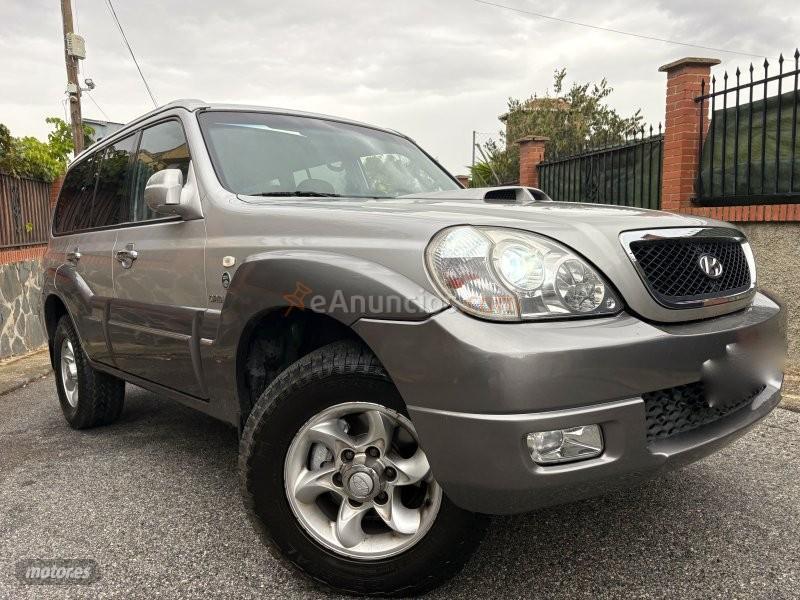 Hyundai Terracan TERRACAN 2.9 D 4X4 PIEL-LEDS-techo cristal-klimatizador de 2007 con 180.000 Km por 7.500 EUR. en Granada