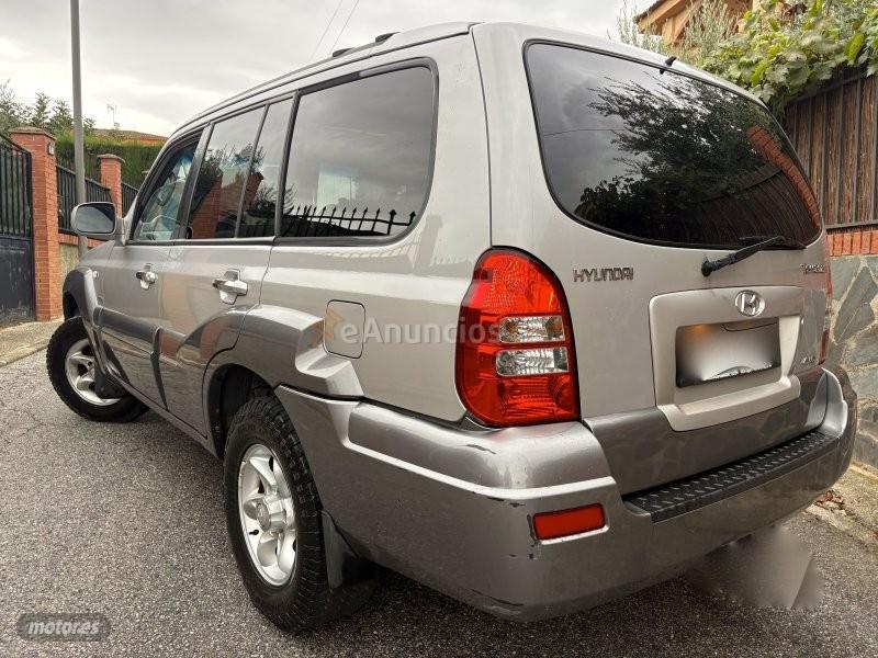 Hyundai Terracan TERRACAN 2.9 D 4X4 PIEL-LEDS-techo cristal-klimatizador de 2007 con 180.000 Km por 7.500 EUR. en Granada