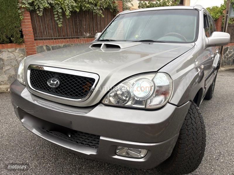 Hyundai Terracan TERRACAN 2.9 D 4X4 PIEL-LEDS-techo cristal-klimatizador de 2007 con 180.000 Km por 7.500 EUR. en Granada