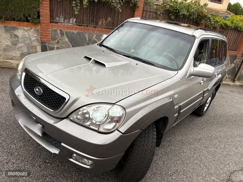 Hyundai Terracan TERRACAN 2.9 D 4X4 PIEL-LEDS-techo cristal-klimatizador de 2007 con 180.000 Km por 7.500 EUR. en Granada