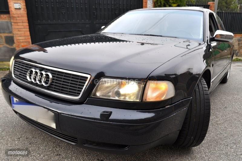 Audi A8 4.2 v8 QUATTRO PIEL BEIGE-XENON-NAVI-TECHO SOLAR de 1997 con 167.000 Km por 9.300 EUR. en Granada