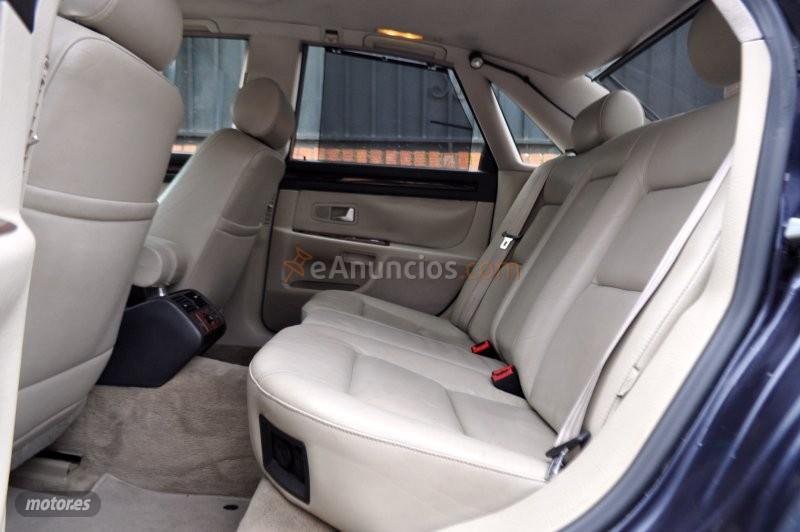 Audi A8 4.2 v8 QUATTRO PIEL BEIGE-XENON-NAVI-TECHO SOLAR de 1997 con 167.000 Km por 9.300 EUR. en Granada