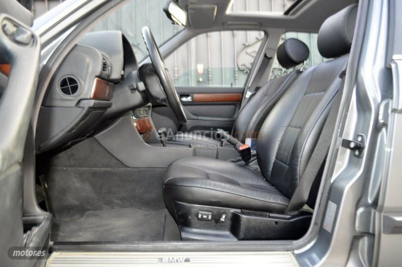 BMW Serie 7 730 v8 EXCLUSIVE PIEL KLIMA TECHO ELECTRICO COLECCION de 1993 con 29.000 Km por 27.700 EUR. en Granada