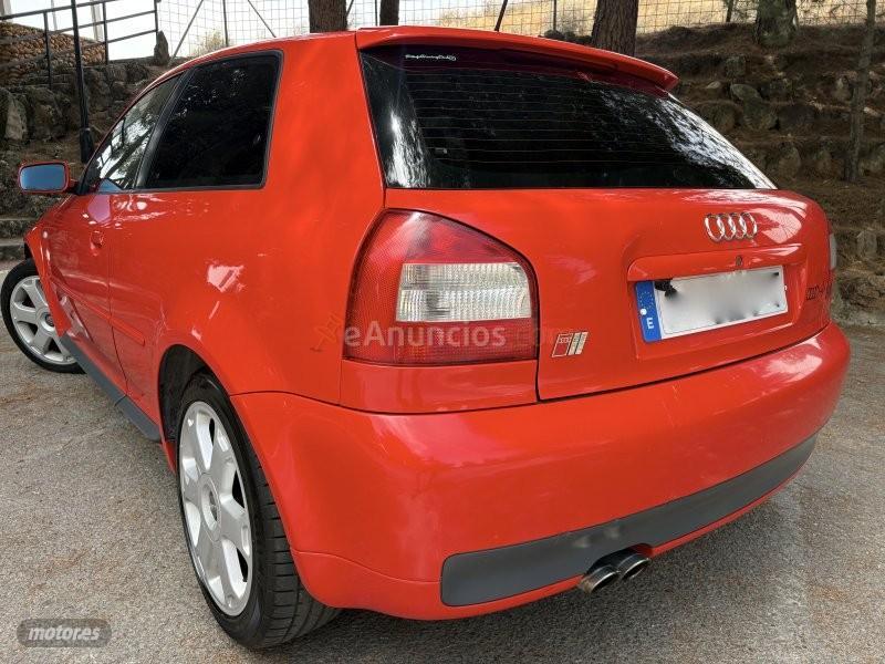 Audi S3 TURBO  XENON-BOSE-KLIMATIZADOR-NACIONAL-4X4 de 1999 con 10.000 Km por 7.500 EUR. en Granada