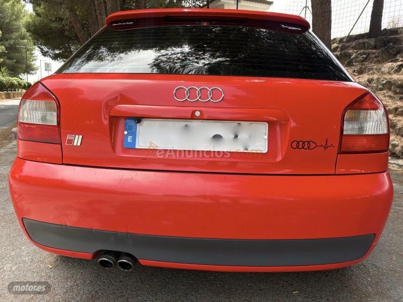 Audi S3 TURBO  XENON-BOSE-KLIMATIZADOR-NACIONAL-4X4 de 1999 con 10.000 Km por 7.500 EUR. en Granada