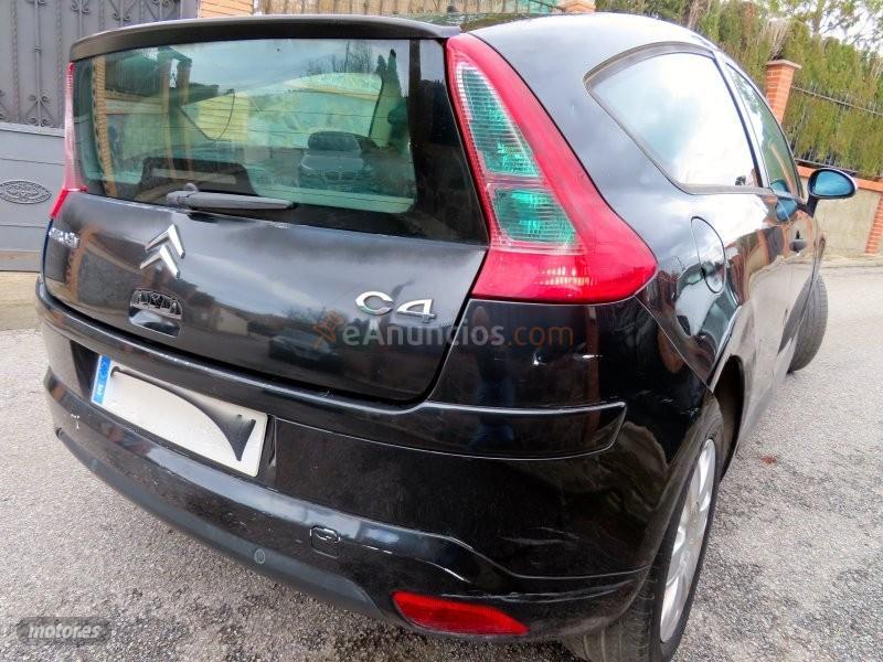 Citroen C4 1.6 HDI VTR KLIMA AC-AIRBAGS-CD-PARKTRONIC de 2005 con 270.000 Km por 1.500 EUR. en Granada