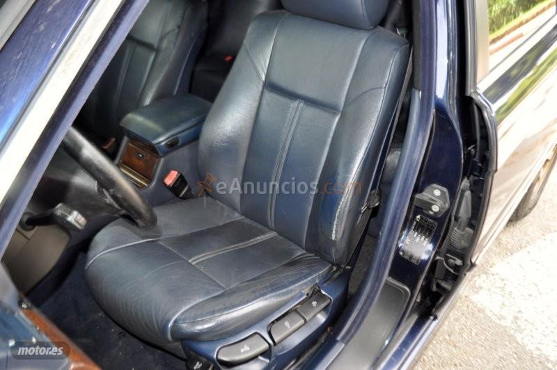 BMW Serie 7 730D PIEL INDIVIDUAL-NAVI DVD-BIXENON-KLIMATIZADOR de 2000 con 80.000 Km por 7.700 EUR. en Granada