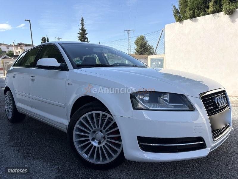 Audi A3 1.6 TDI SPORTLINE-KLIMA-LLANTAS 17 de 2013 con 190.000 Km por 7.900 EUR. en Granada